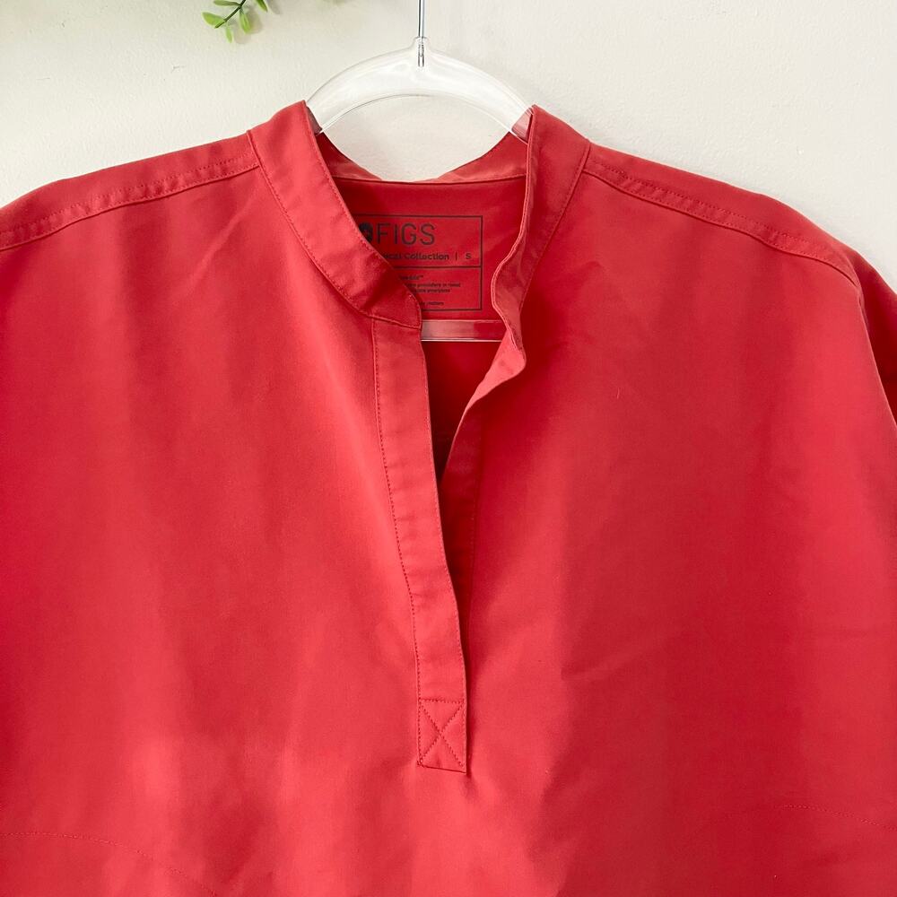 Figs Rafaela Oversized Scrub Top Rust Orange Small - Picture 2 of 3